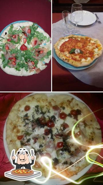 Pick pizza at Il Mulino