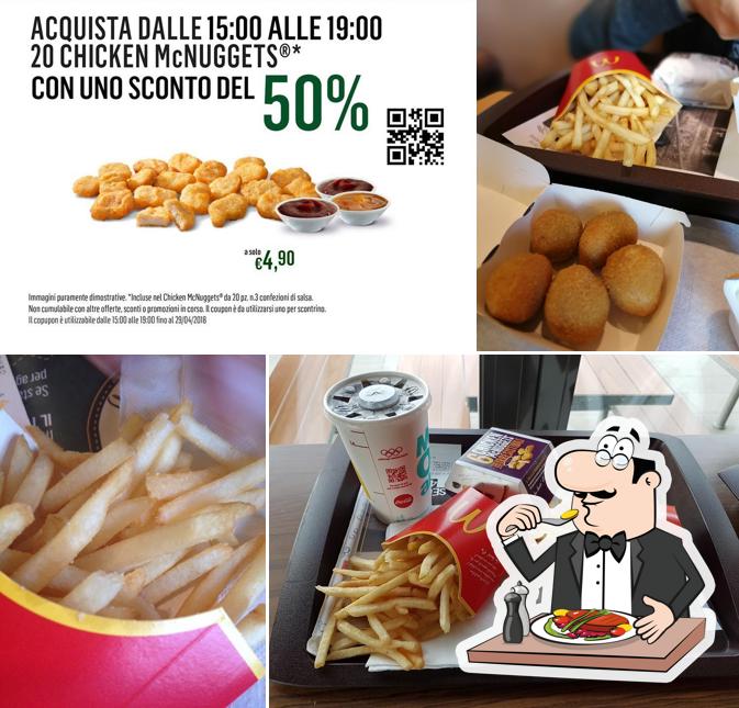 Cibo al McDonald's Romagnano Sesia