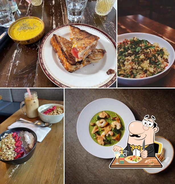 Saint Laurent Café-Bistro