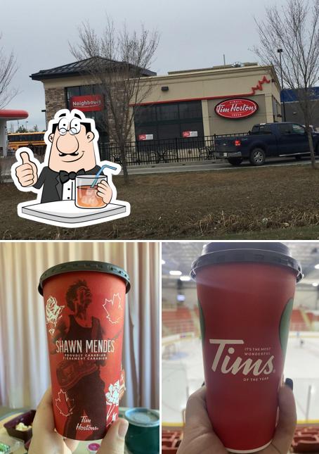 La photo de la boire et extérieur de Tim Hortons’s