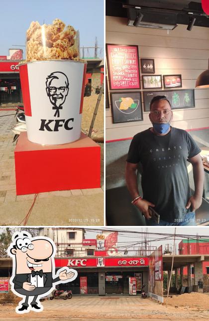 Look at this photo of KFC