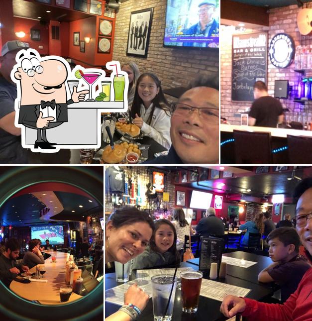 Mainstream Bar and Grill, Waukesha Carta del restaurante y opiniones