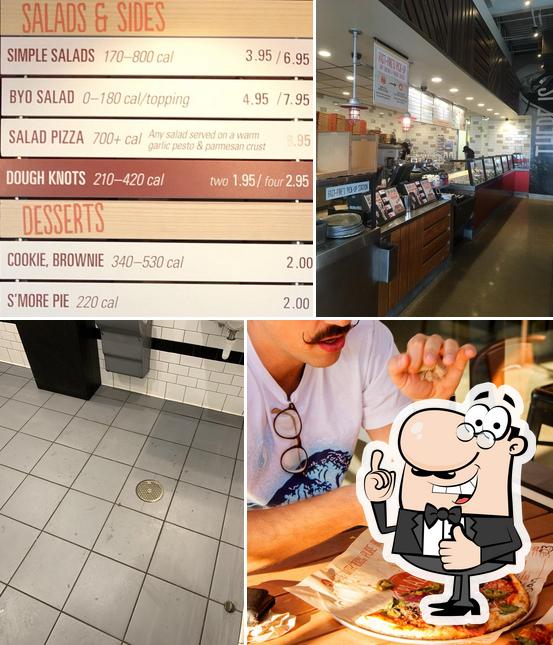 Blaze Pizza in Mason Restaurant menu and reviews