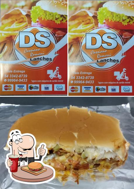 Experimente um hambúrguer no DS Romani Lanches