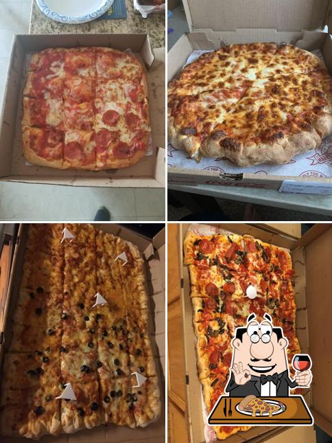 Mark's Pizzeria, 6499 NY96 in Victor Restaurant menu and reviews