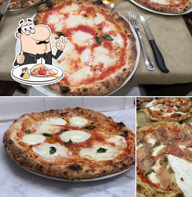 Ordina una pizza a Pizzeria Spaccanapoli