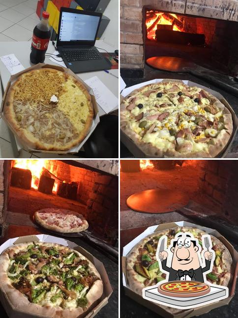 Peça diferentes tipos de pizza