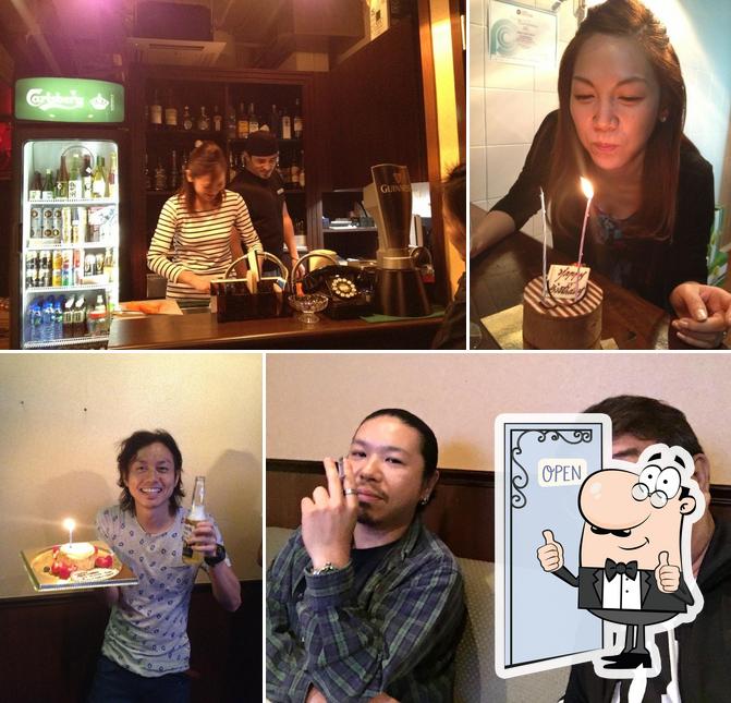 Music Box pub & bar, Hong Kong, 10/F