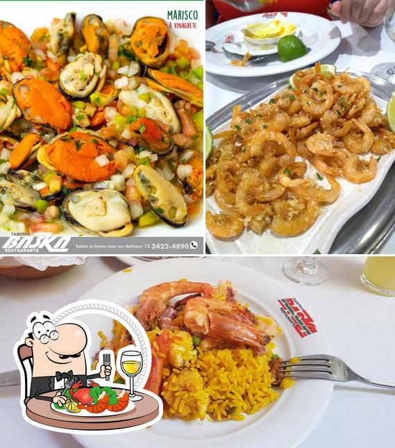 Попробуйте блюда с морепродуктами в "Restaurante Taberna Baska Itanhaém"
