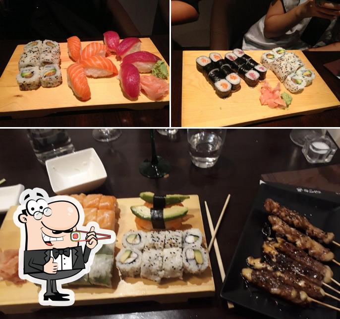 Les sushis sont un plat célèbres provenant du Japon