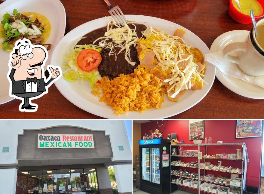 Посмотрите на это изображение, где видны внутреннее оформление и еда в Oaxaca Restaurant