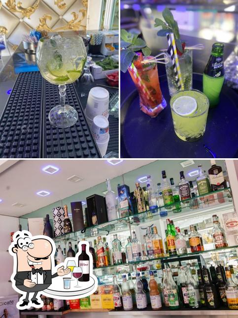 Bliss Lounge Bar serve alcolici