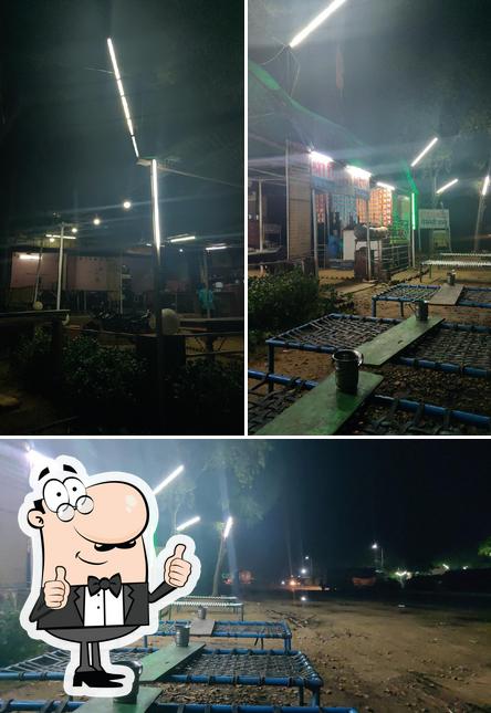 Giriraj Dharan Dhaba