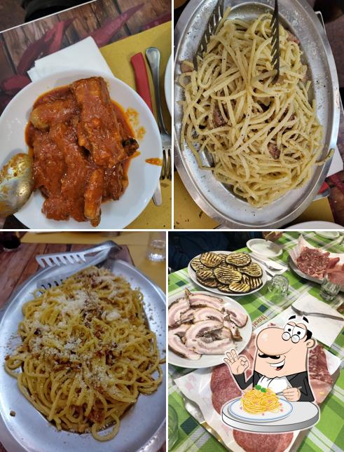 Spaghetti alla carbonara al Trattoria A Casa Di Rita