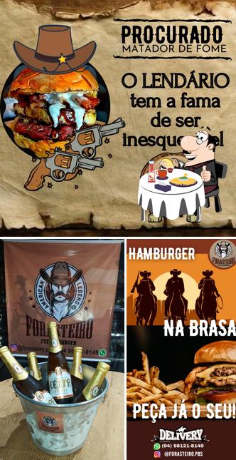 Delicie-se com um hambúrguer no FORASTEIRO