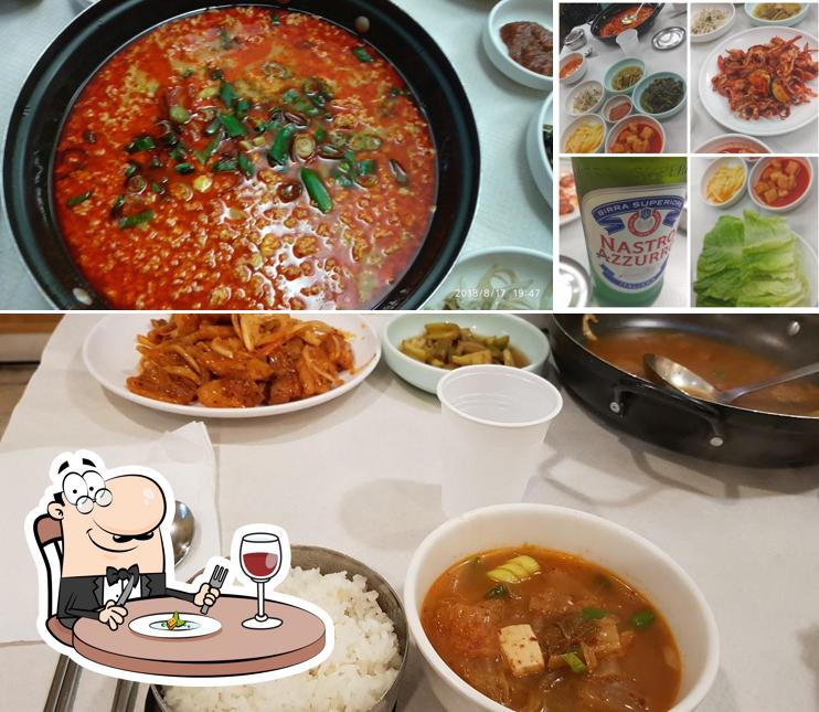Cibo al Ristorante Coreano Kumkang-san