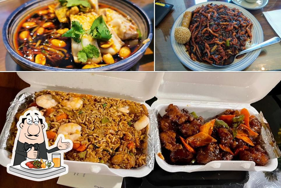 Food at Harbin Chinese Restaurant 哈尔滨老道外砂锅居