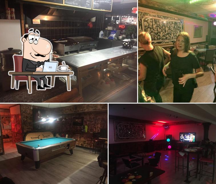 Crossroads in Toronto Restaurant reviews