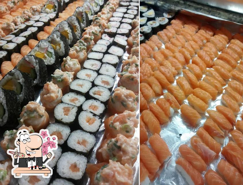 Peça diferentes opções de sushi