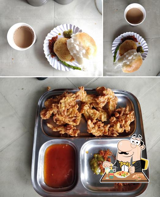 Datta Guru Wada Pav And Khanawal