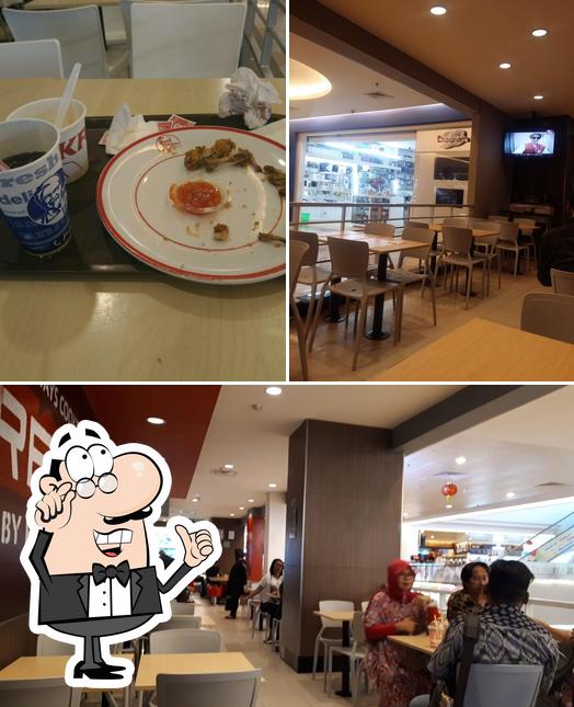 KFC restaurant, Batam, Mega Mall Batam Centre Lt. UG Unit 101/102