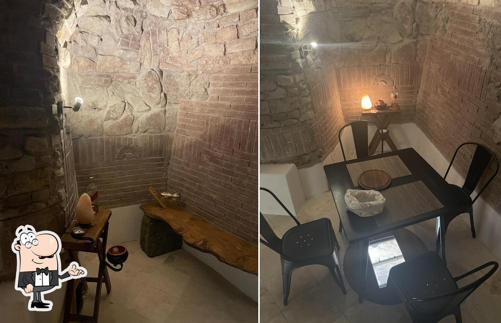 Dai un'occhiata agli interni di Antica Grotta Lanuvio - Trattoria Romana