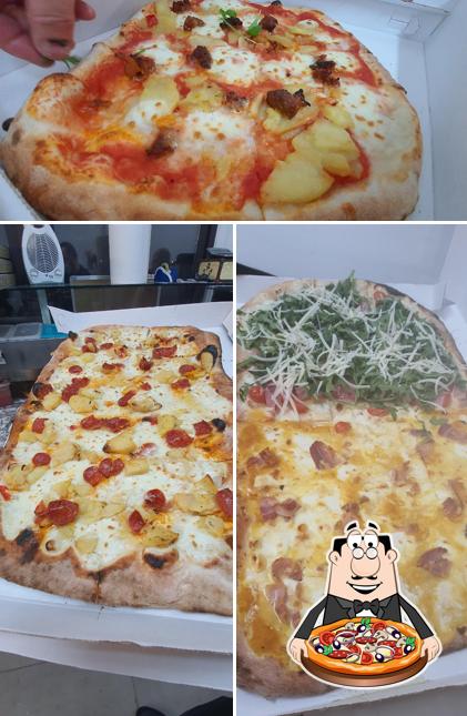 Scegli tra le svariate varianti di pizza