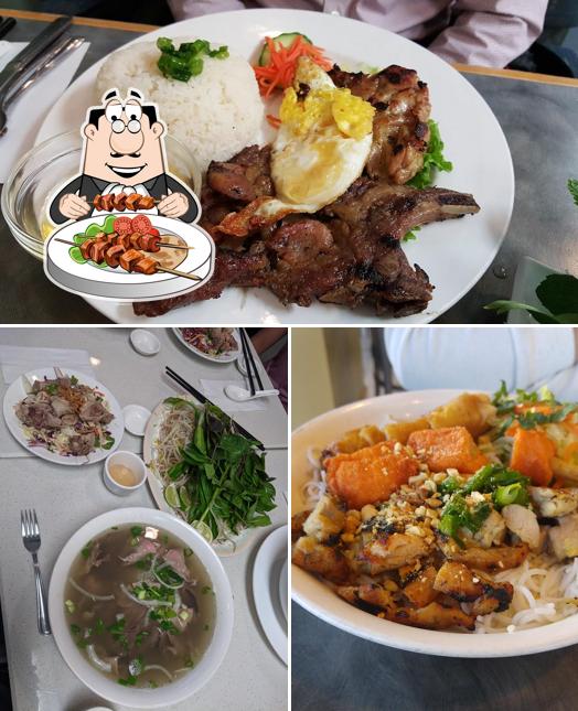Food at Pho Mi Viet Thai