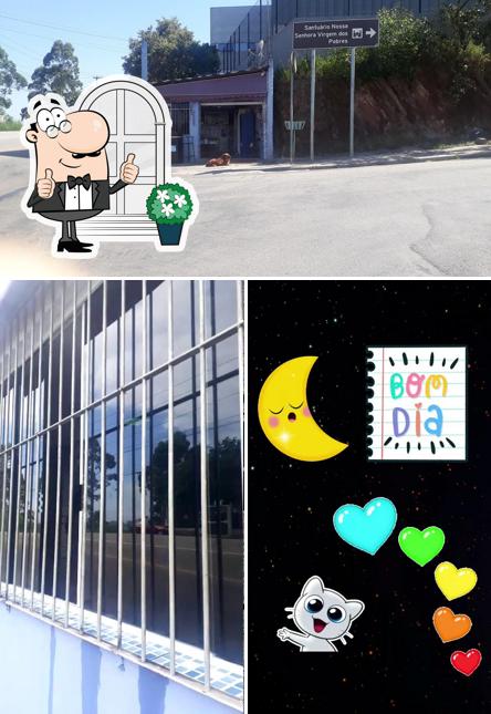 O exterior do Família VK Lanches