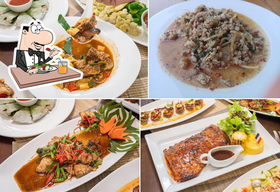 Стейкхаус Grills House Kanchanaburi สเต็ก พาสต้า อาหารไทยพื้นเมือง ขนม