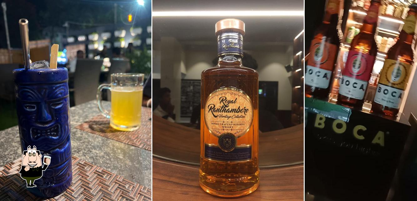 THE LIQUOR HOUSE RESTAURANT AND BAR