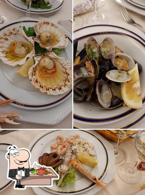 Prenditi la cucina di mare a Trattoria Alla Fossa