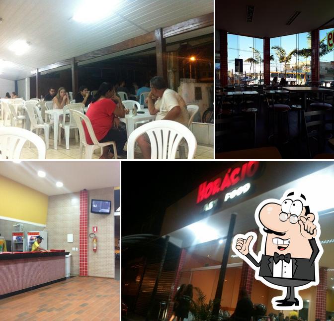 O interior do Horácio Fast-Food