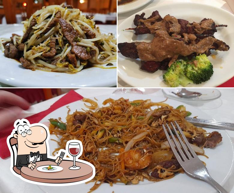 Food at Restaurante chino Pekin