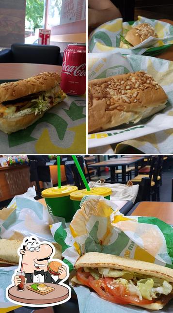 Consiga um hambúrguer no Subway