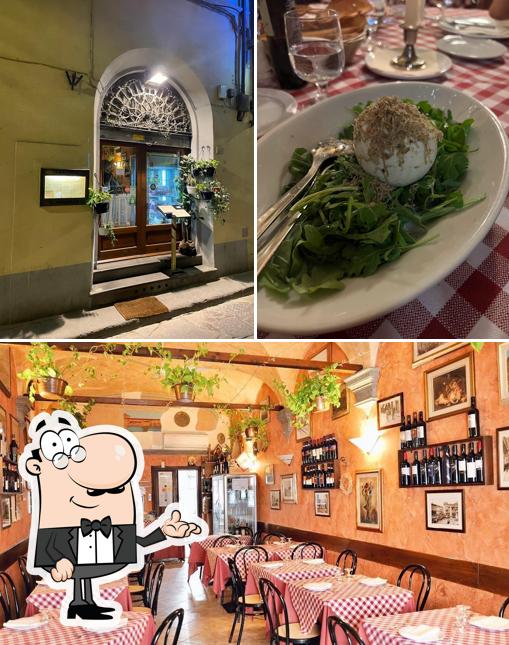 Siediti a un tavolo di Trattoria Il Bargello