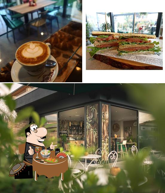 La cibo e esterno del ristorante