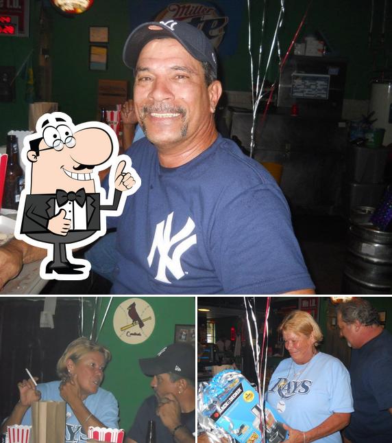 Murphy's Tavern & sports Bar, Bonita Beach Rd in Bonita Springs