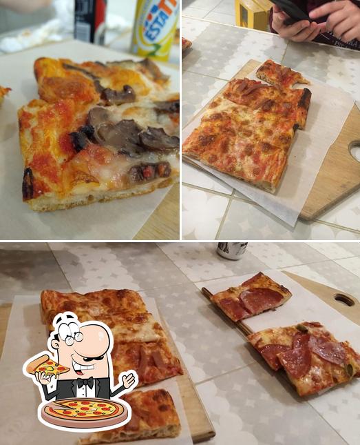 Prenditi tra le molte varianti di pizza