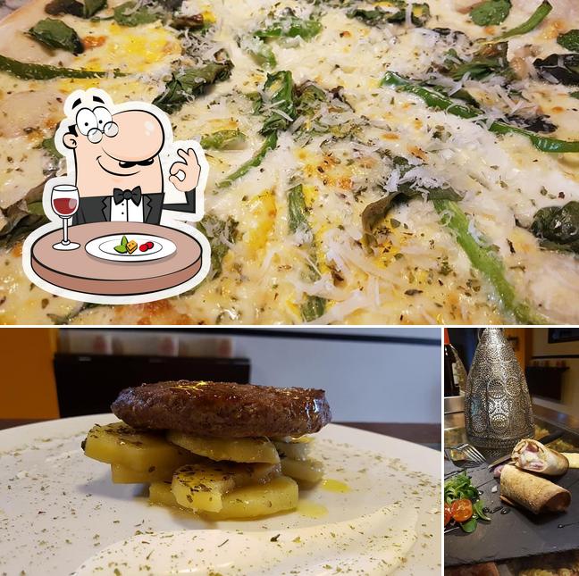 Pizzeria Adriano Horno de leña, Tomares, Av. de la Arboleda - Opiniones del  restaurante