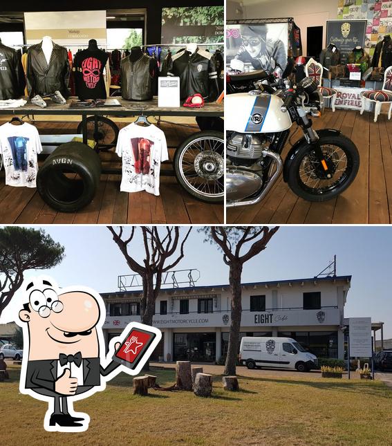 Guarda la immagine di Automotive Land Eight Motorcycle