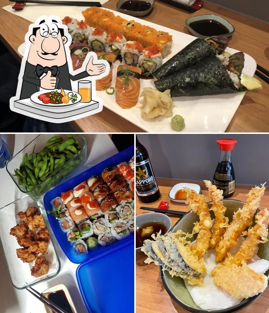 Фотография, на которой видны еда и внешнее оформление в Le's Sushi Bar