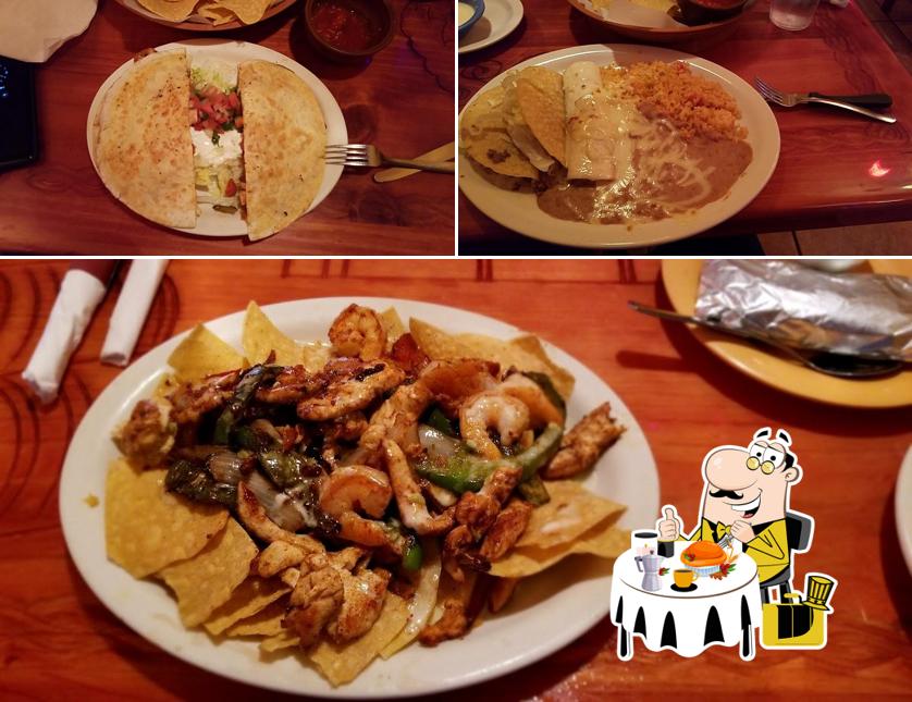 Platos en Jose's Mexican Restaurant (Greenbrier)