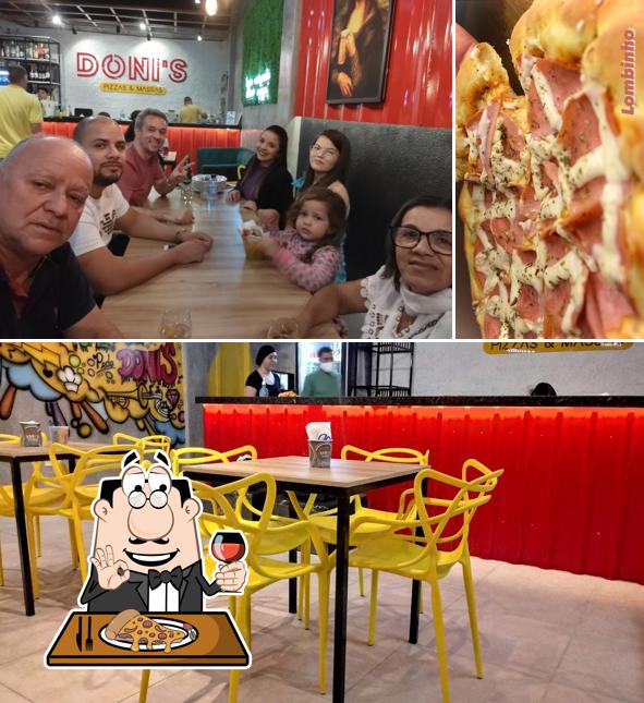 No Doni's Pizza, você pode desfrutar de pizza