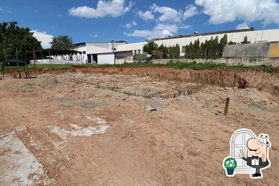 O exterior do Burger King Araras