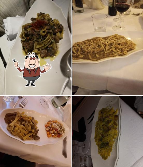 Tagliatelles à Ristorante locanda Bonifacio VIII