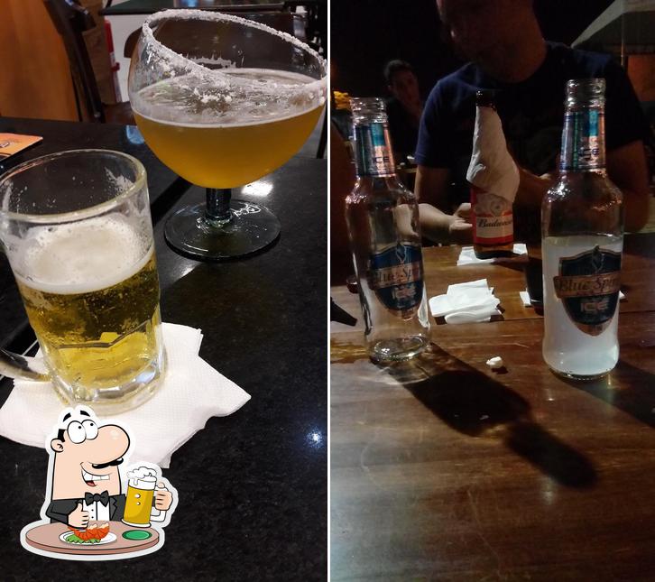 Peça um copo de cerveja leve ou escura