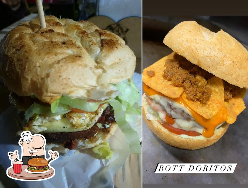 Delicie-se com um hambúrguer no Rottburguer