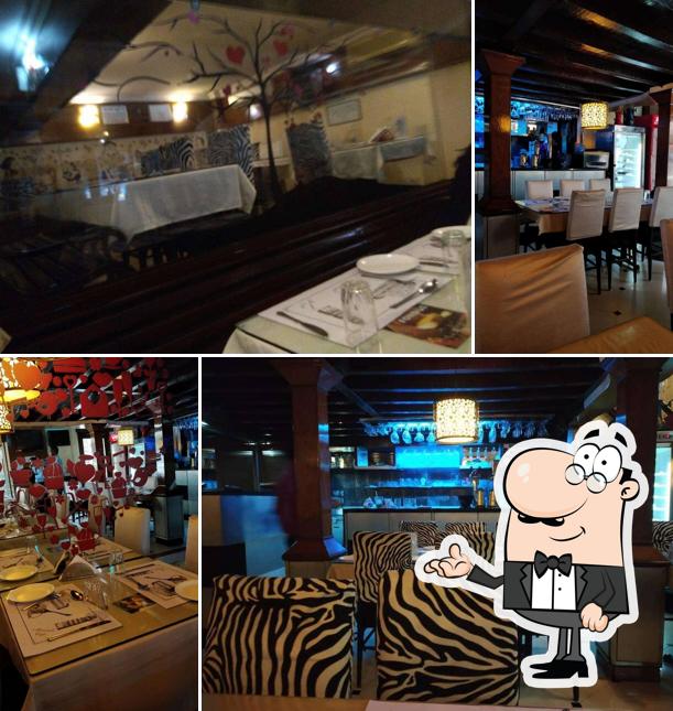 MOCAMBO CAFE