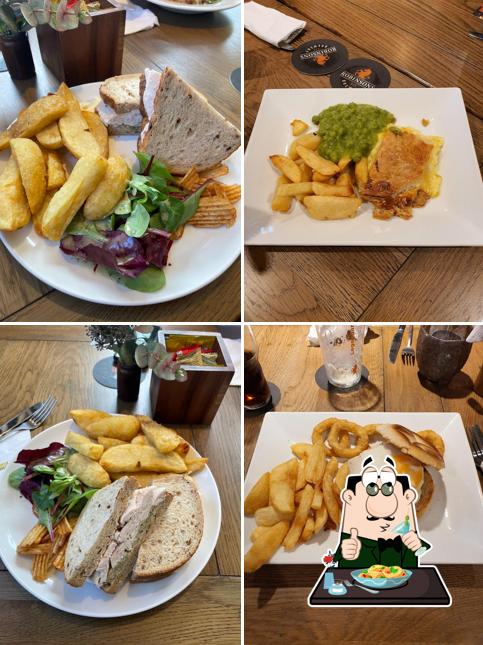 Rising Moon in Hyde - British restaurant menu and reviews